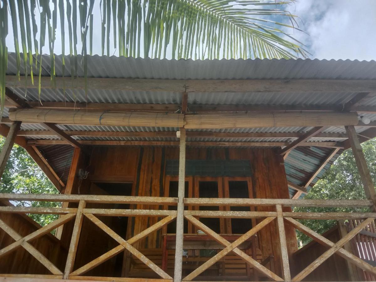 Yohana Cottage Tual Екстер'єр фото