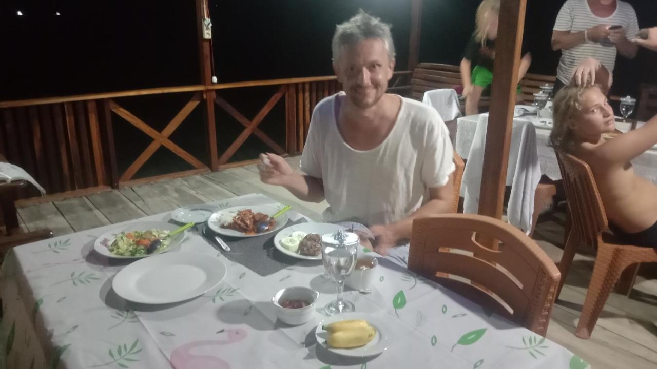Yohana Cottage Tual Екстер'єр фото