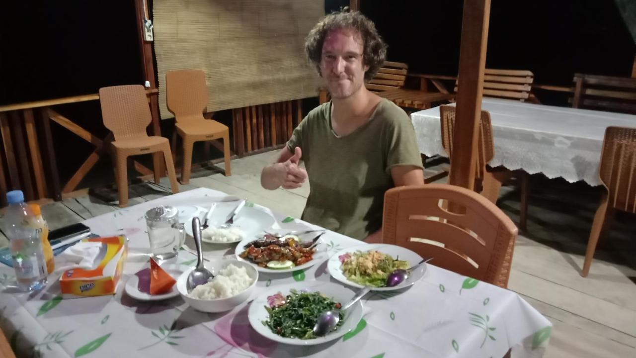 Yohana Cottage Tual Екстер'єр фото