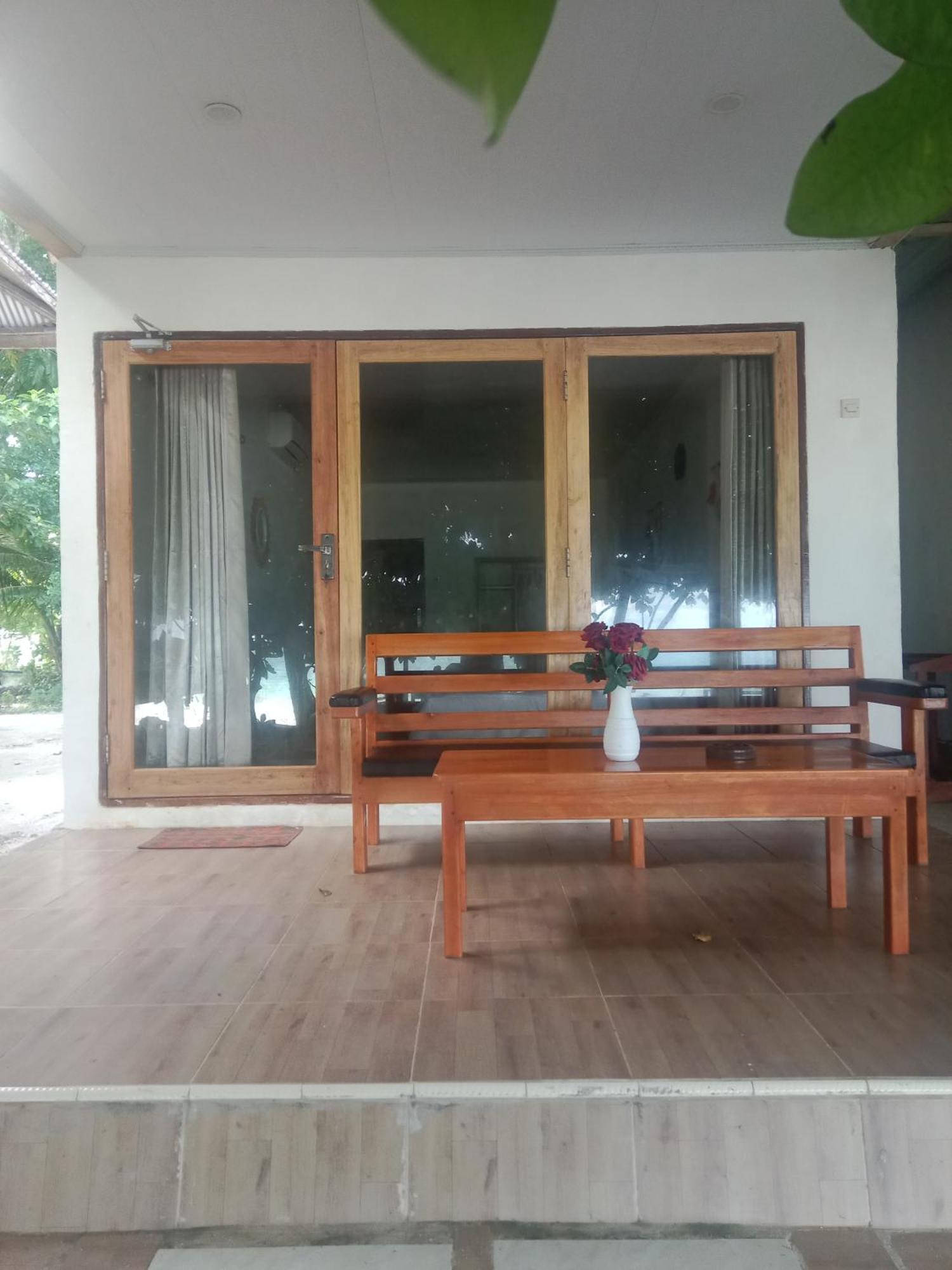 Yohana Cottage Tual Екстер'єр фото
