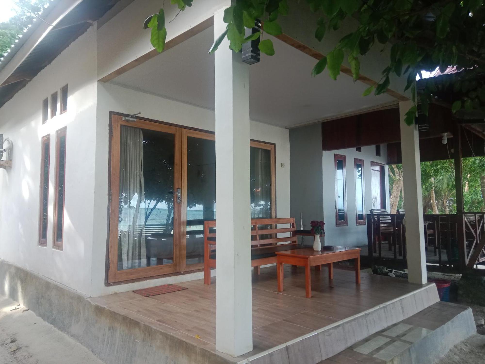 Yohana Cottage Tual Екстер'єр фото